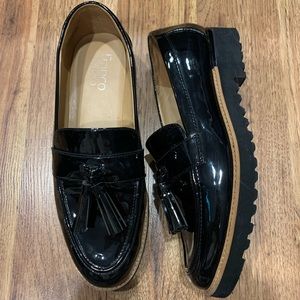 Franco Sarto black patent leather loafers size 8